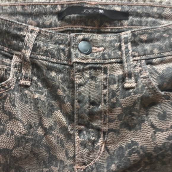Joe's Floral Snakeskin Print Beige Skinny Jeans - Picture 2 of 5